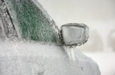 Neve e gelo, lavare l’auto per difenderla dal sale